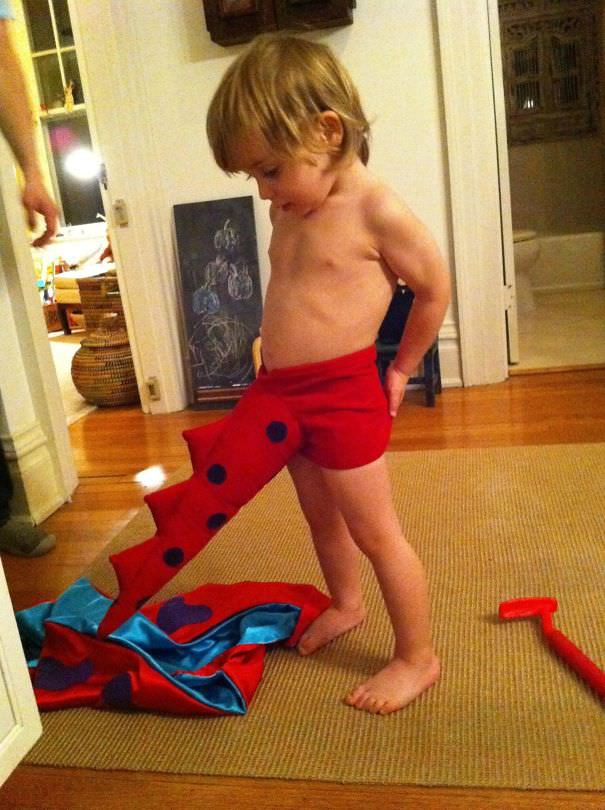 10 Tingkah polos balita ini kocaknya bikin beban hidup berkurang