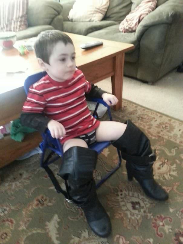 10 Tingkah polos balita ini kocaknya bikin beban hidup berkurang