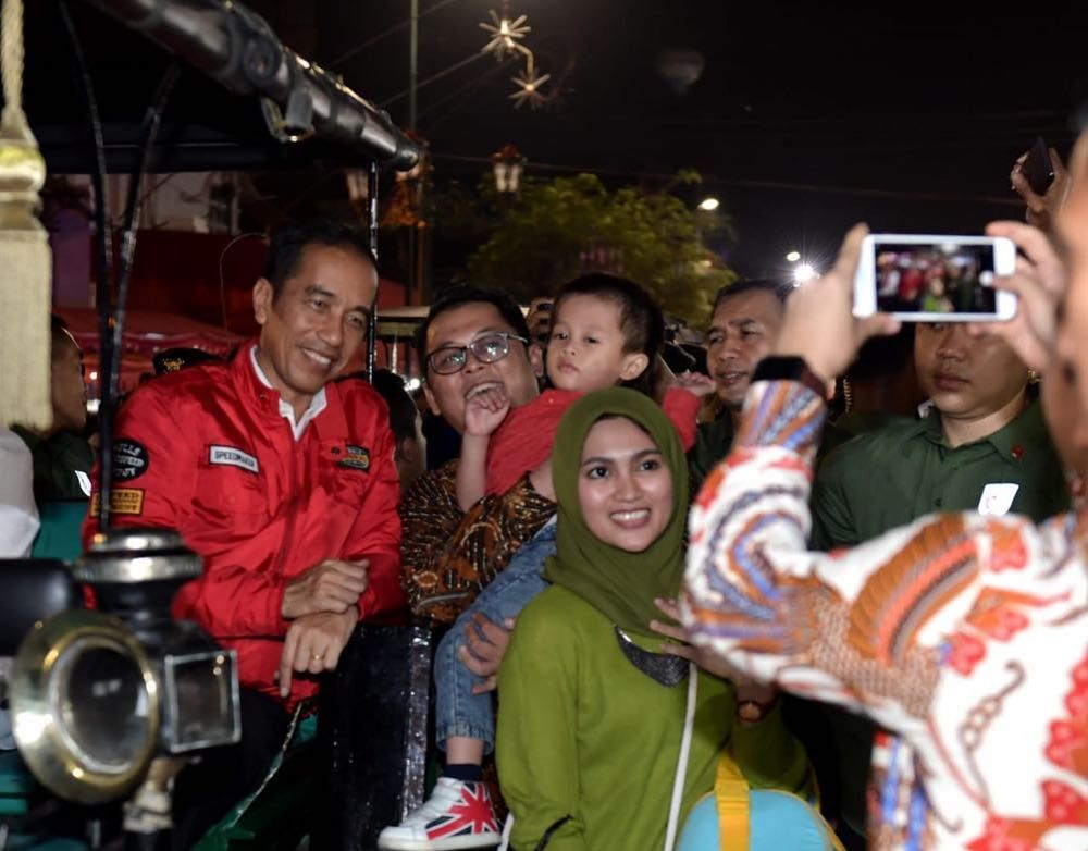 10 Momen Jokowi di Malioboro, naik andong dan mampir ke toko mainan