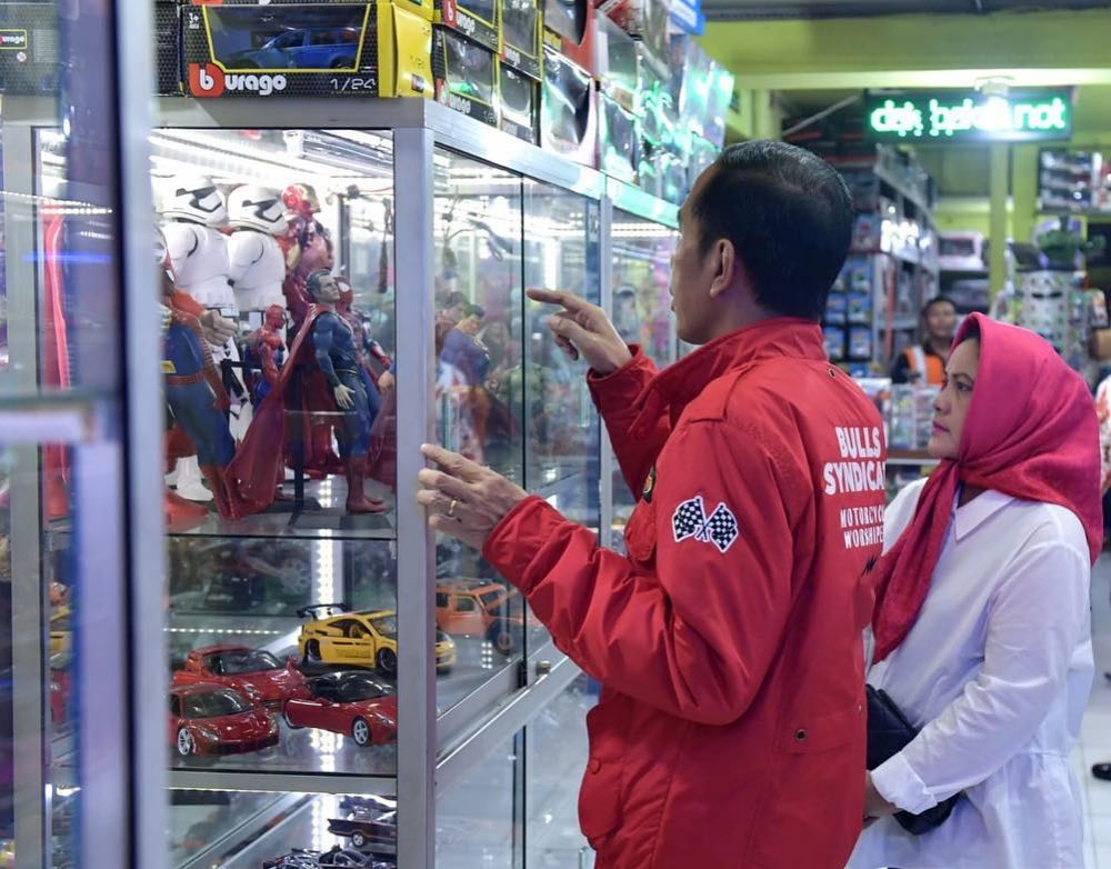 10 Momen Jokowi di Malioboro, naik andong dan mampir ke toko mainan