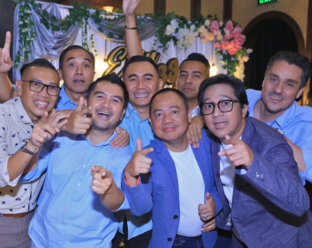 10 Momen pesta ultah Andre Taulany & istri, undang grup musik idola