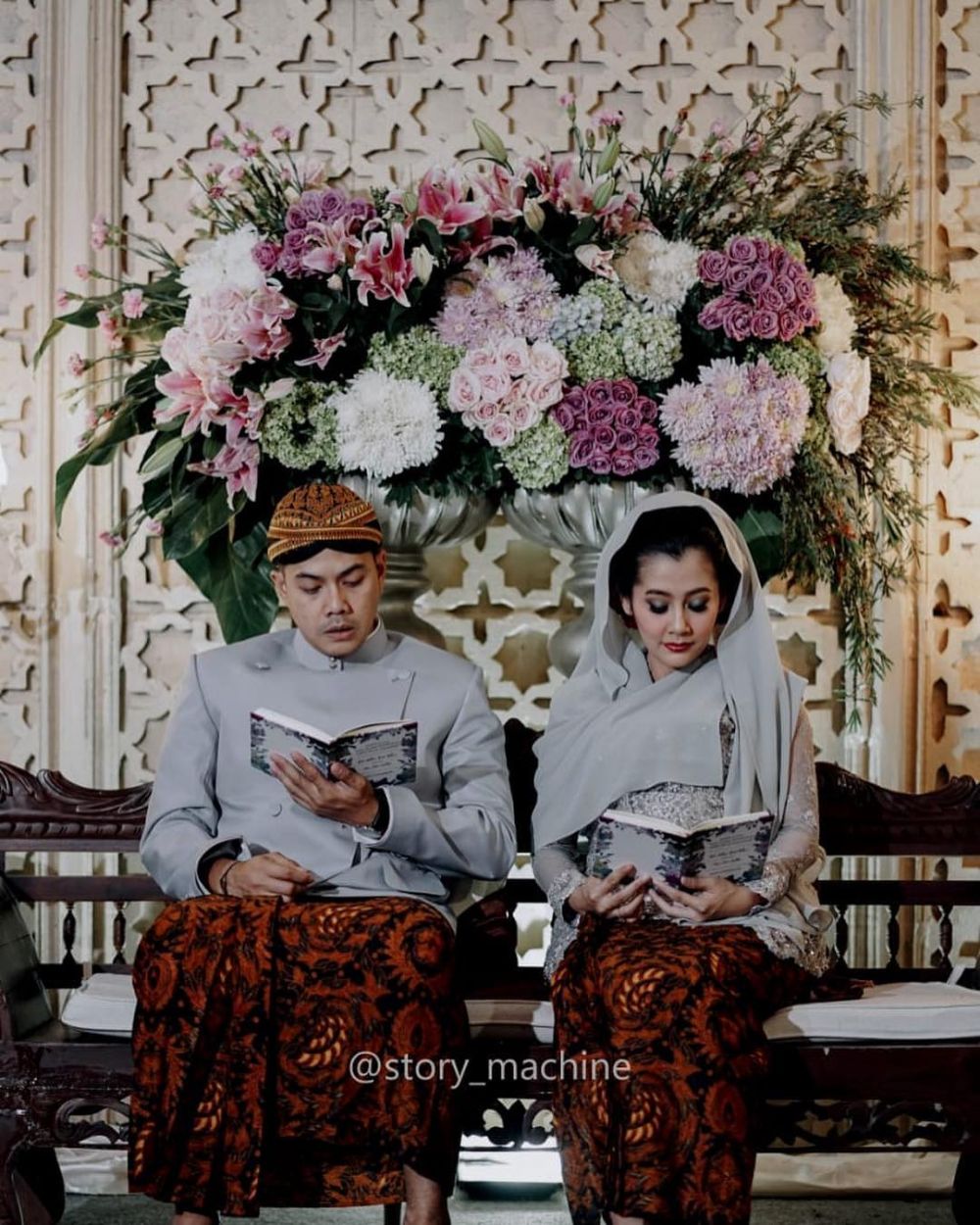 Hamil 7 bulan, begini 10 momen pengajian dan siraman Ardina Rasti