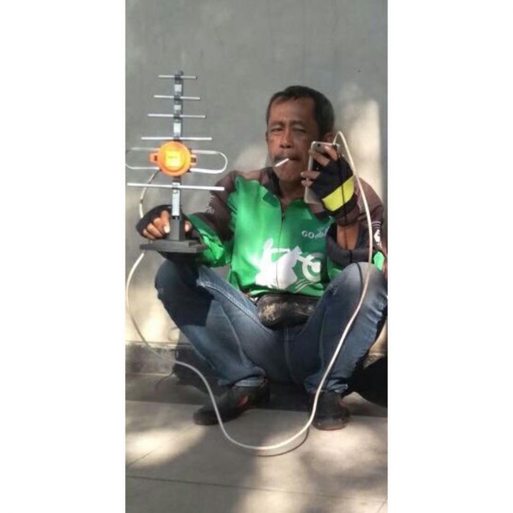 10 Kelakuan pengemudi ojek online ini kocaknya bikin tepuk jidat