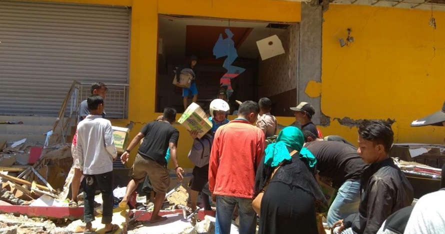 Detik-detik penangkapan pelaku penjarahan usai gempa & tsunami di Palu
