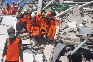 Kisah haru 2 atlet paralayang meninggal di hotel akibat gempa Palu