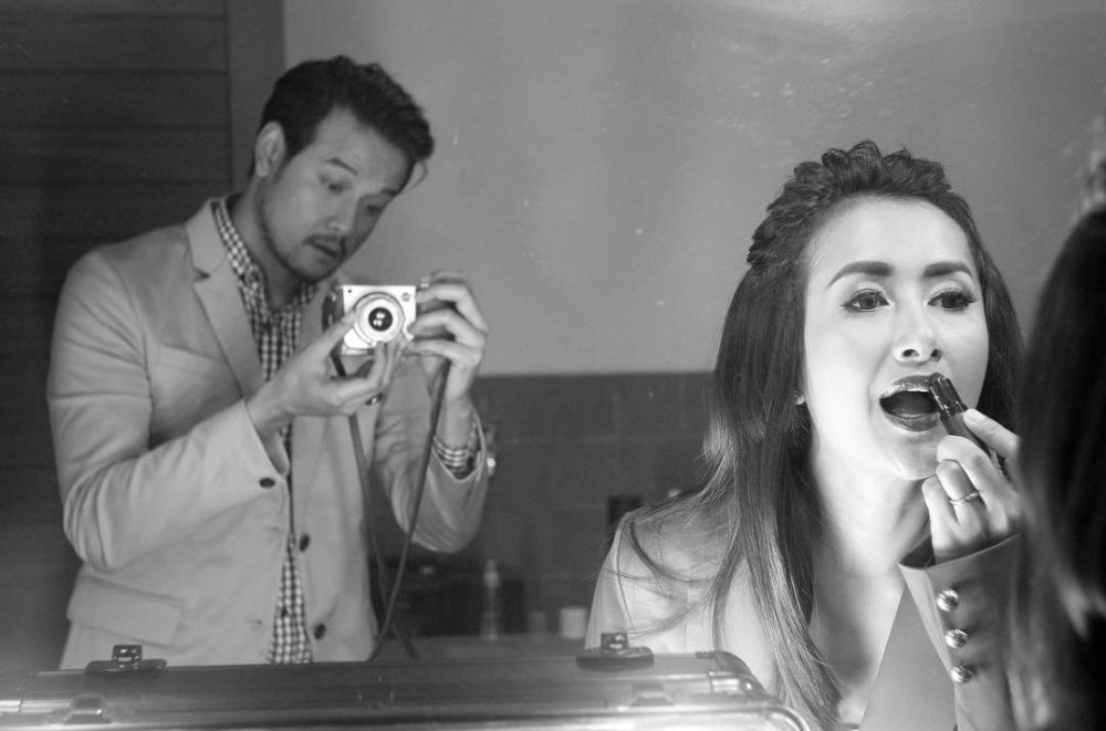 11 Tahun menikah, ini 10 potret kemesraan Widi Mulia & Dwi Sasono