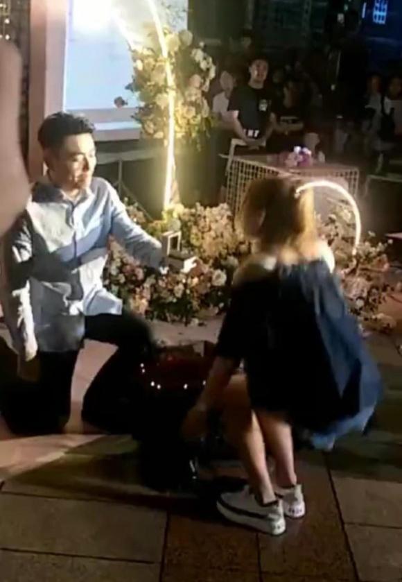 Pacaran 7 tahun, alasan cewek ini tolak lamaran kekasih bikin ngenes