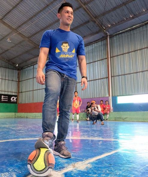 Sosok di FTV Juragan Tahu Bulat Tergoreng Dadakan Terkubur Angat Angat