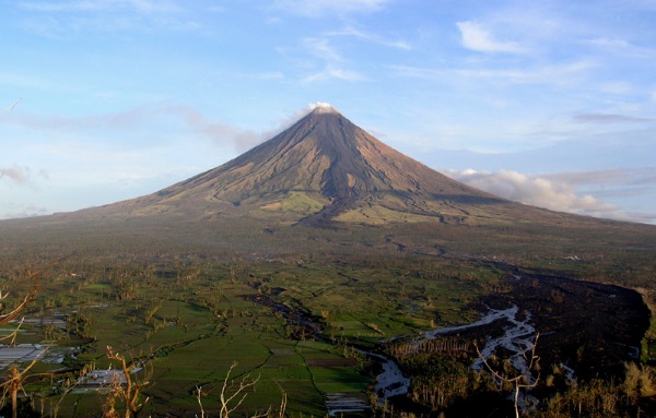 10 Gunung berapi yang punya letusan mengerikan, 2 dari Indonesia