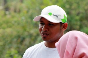 Begini perjuangan seorang pastor membangun pembangkit listrik di NTT