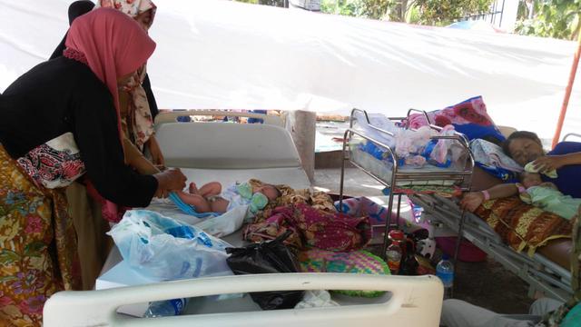 5 Momen mengharukan bayi lahir saat gempa dan tsunami, ada yang kembar