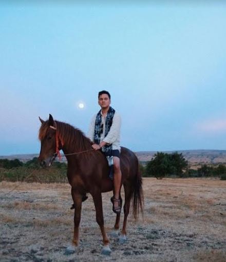 10 Potret traveling ala Arief Muhammad, berpetualang hingga India