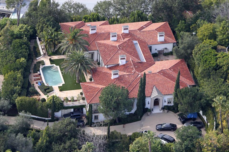 Dijual Rp 381 miliar, ini 7 penampakan rumah mewah David Beckham