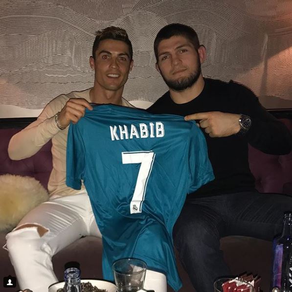 Khabib ternyata fans Cristiano Ronaldo, ini 7 potret buktinya