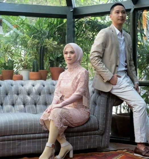 7 Pesona Melody eks JKT48 saat berhijab, bikin pangling