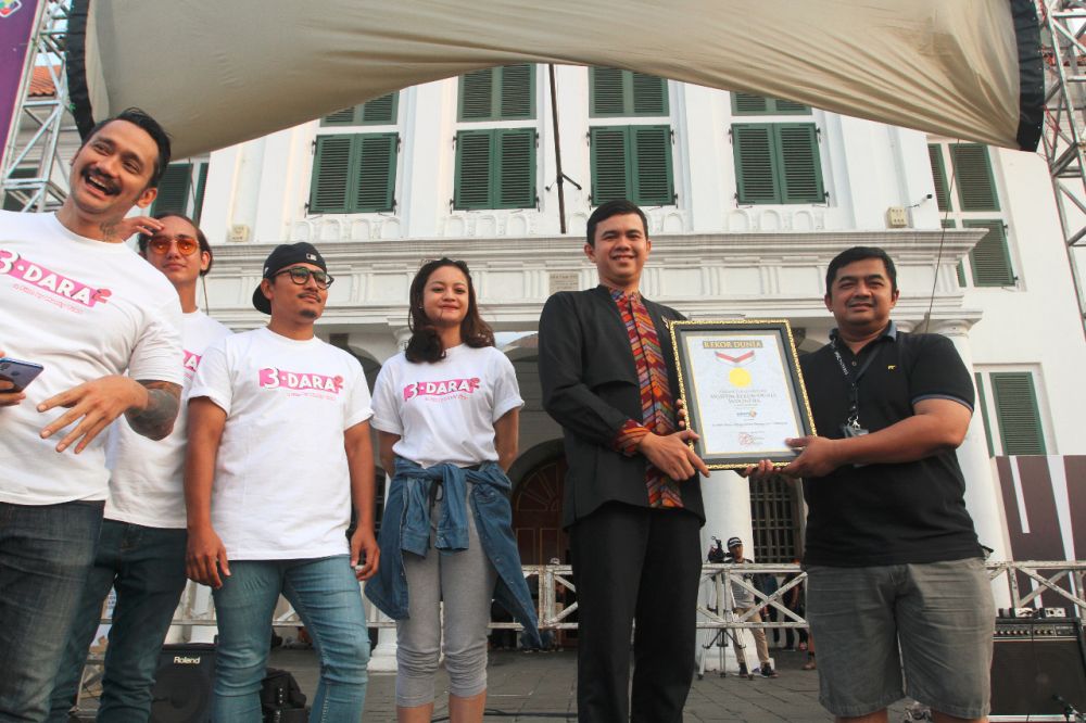 10 Potret Ovi Dian, sosok istri adipati Dolken di film 3 Dara 2