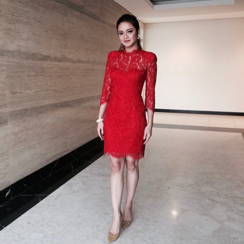 10 Potret Ovi Dian, sosok istri adipati Dolken di film 3 ...