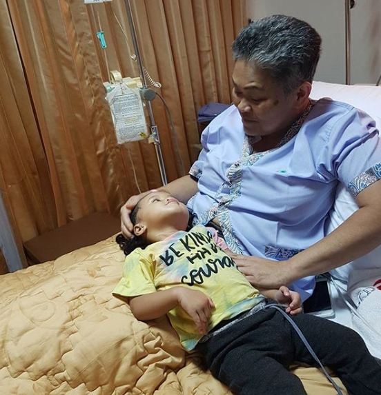 10 Kenangan haru mendiang istri Indro asuh cucu meski sakit berat