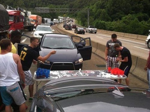 8 Potret penyebab kemacetan ini absurd abis, bikin geleng kepala