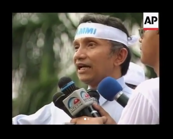 7 Potret lawas Amien Rais, dulu berjuang gigih melawan Orde Baru