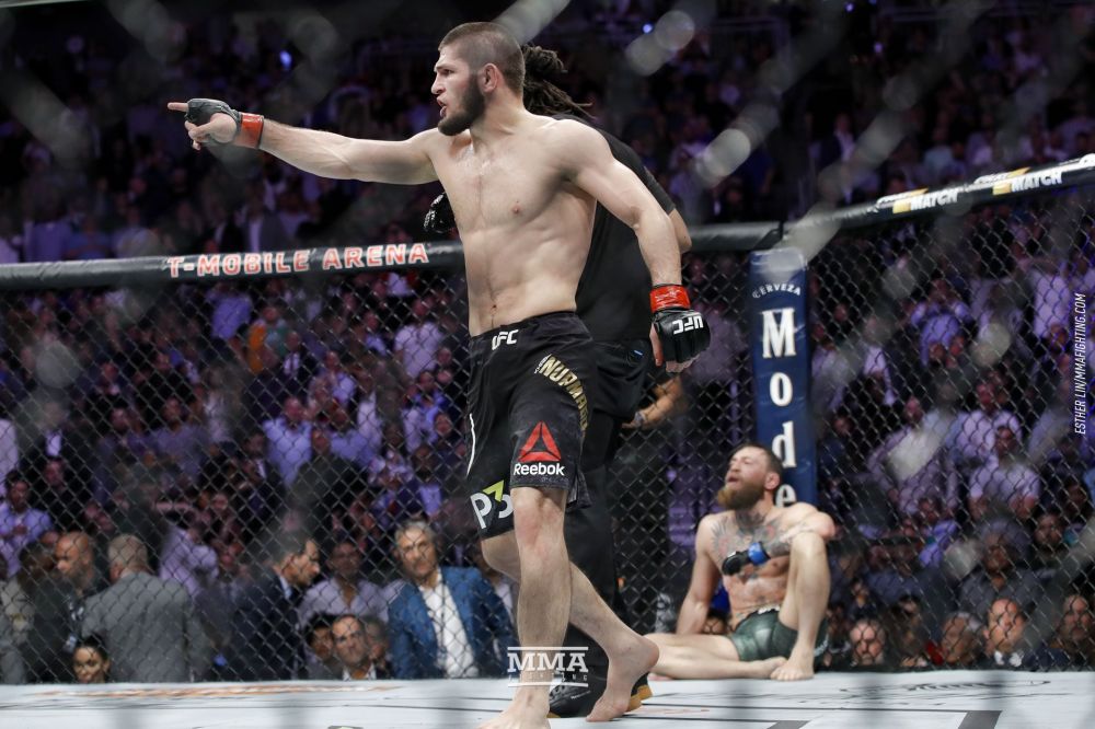 Usai laga rusuh, ini sanksi UFC untuk Khabib dan McGregor