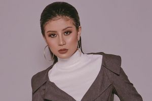 10 Cuitan kocak 'Awkarin tutup akun' ini bikin cekikikan semalaman