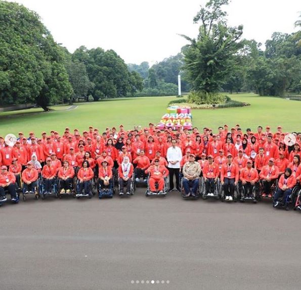 Lewati target, ini canda Jokowi saat beri bonus atlet Asian Para Games