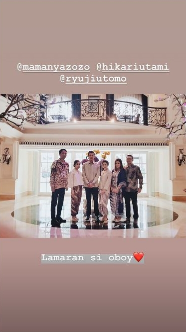 7 Potret romantis acara tunangan Ryuji Utomo dan Shabrina Ayu