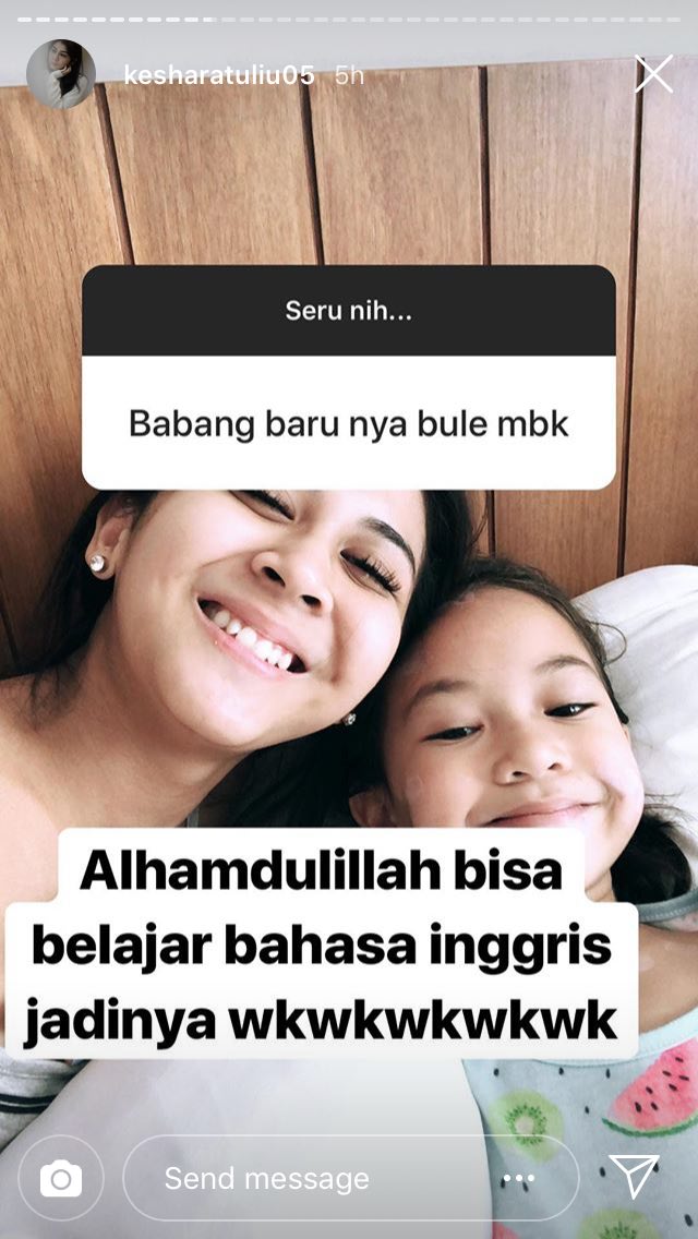 Terciduk jalan bareng bule, ini reaksi Kesha jawab pertanyaan netizen