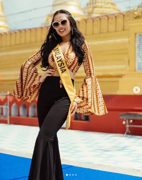 Picu kontroversi, ini 8 gaya Debra Miss Grand Malaysia kenakan batik 
