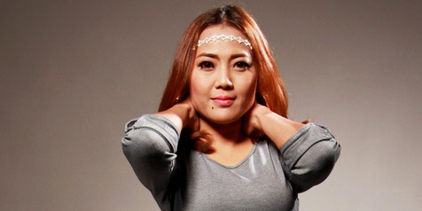 9 Bule ini sukses merajut karier jadi seleb di Indonesia, ada idolamu?