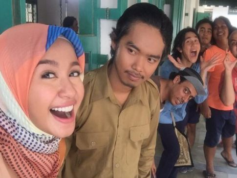 7 Seleb cantik ini pernah jadi lawan main Dodit Mulyanto di film