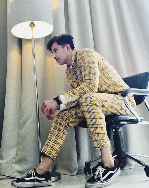 10 Potret ganteng Erfandi, pramugara dikabarkan dekat dengan Ria Ricis