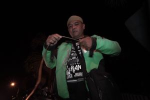 Kisah Kusnandar, si driver ojek online pembawa selang penolong