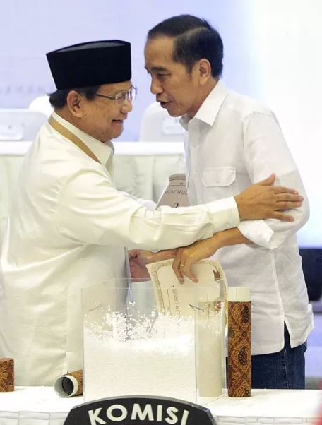 Jadi lawan politik, ini 10 momen akrab Jokowi & Prabowo jelang Pilpres