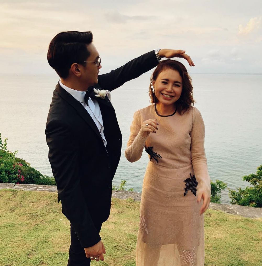 Dikabarkan menikah, ini 11 momen mesra Afgan & Rossa yang kian lengket