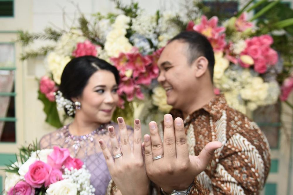 10 Momen mesra anak Mat Solar & istrinya dari pacaran sampai menikah