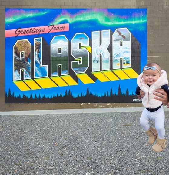 Bayi 5 bulan ini jelajahi 50 negara, 10 potretnya bikin kagum