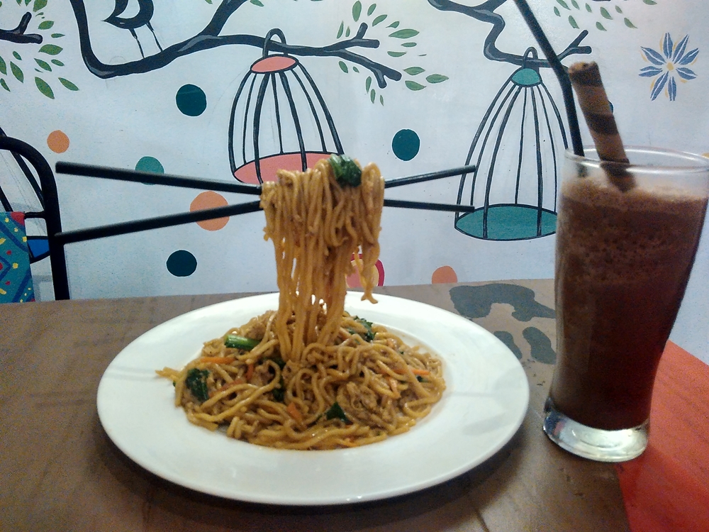 7 Kuliner ini belinya harus antre panjang, yuk bikin sendiri di rumah!