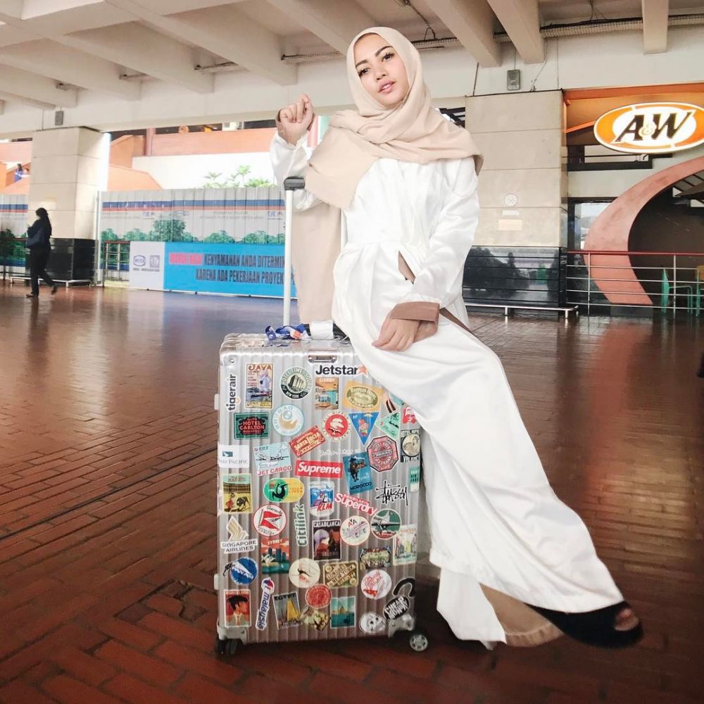 Makin memesona, ini 11 gaya Rachel Vennya saat kenakan hijab