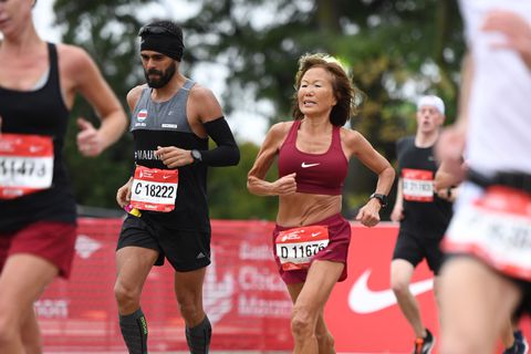 8 Potret Jeannie Rice, pemecah rekor maraton di usia 70 tahun