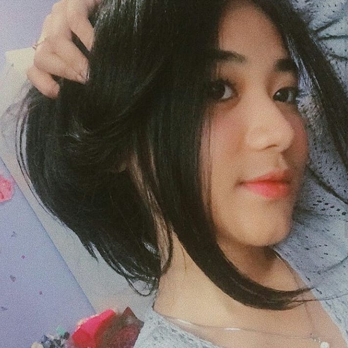 12 Pesona Sri Wahyuni, pacar kapten Timnas U-19 yang cantik abis