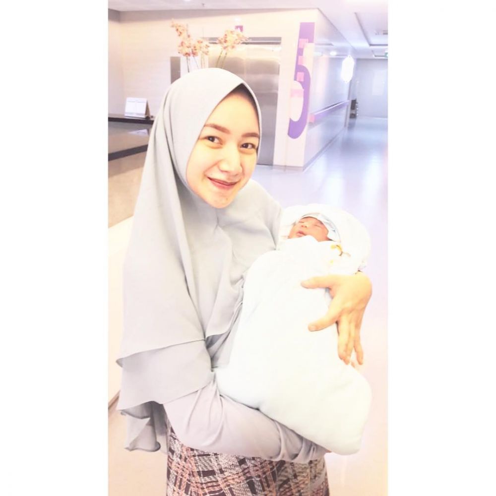 9 Potret menggemaskan anak kedua Ustaz Riza & Indri Giana, imut abis