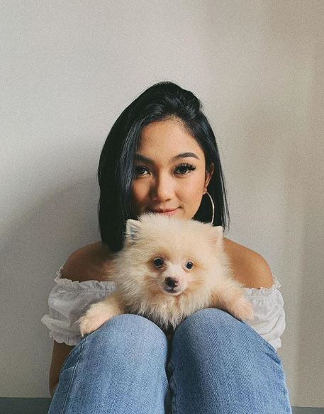 12 Potret terbaru Marion Jola berambut pendek, makin gemesin