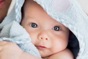 8 Gaya bayi 'tatoan' ini bikin gemas, nggak kalah sama orang dewasa