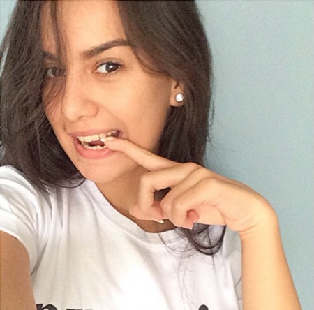 10 Pesona Irish Bella tanpa makeup, bukti cantiknya tak pudar