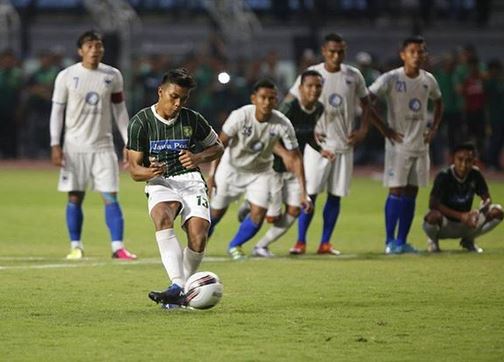 10 Aksi Rachmat Irianto, bek andalan Timnas U-19 putra Bejo Sugiantoro