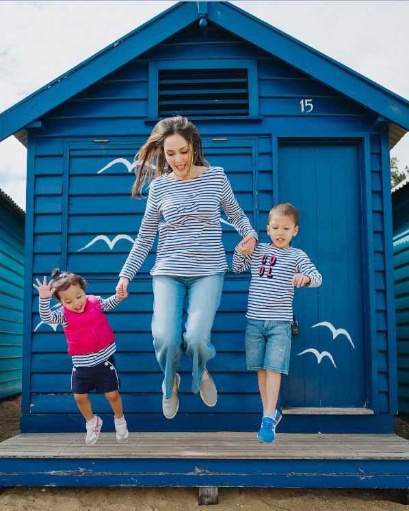 Urus anak tanpa suami, ini 10 momen Cathy Sharon asuh dua buah hatinya