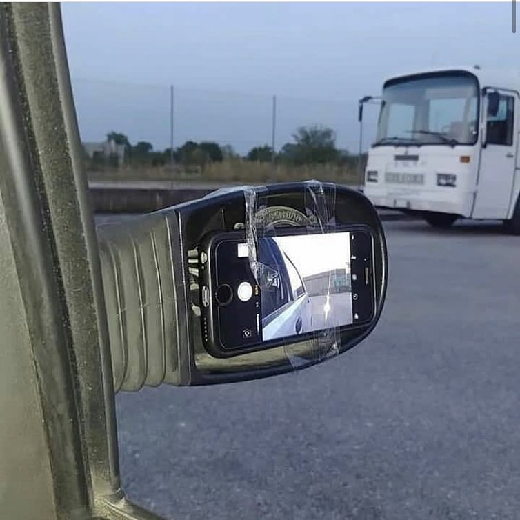 9 Cara orang atasi keadaan darurat di jalan ini bikin tepuk jidat