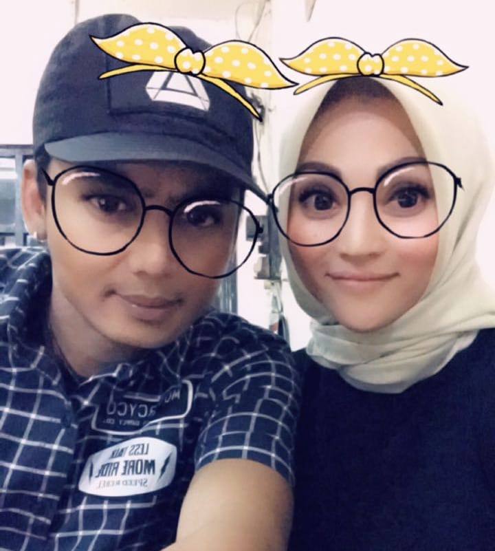 Digugat cerai, ini 15 momen mesra Charly Van Houten dan istri